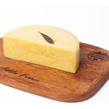 Imagem de Queijo Alagoa Artesanal banhado no Azeite - Prado E Vazques
