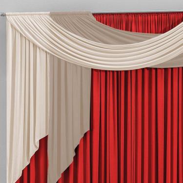 Imagem de Cortina Vermelha 2,00m X 1,70m Para Bordados Ricardo