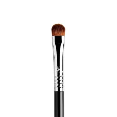 Imagem de Sigma Beauty Pincel profissional E57 Firm Shader – Pincel de maquiagem profissional para aplicações intensas ou acabamentos controlados – Pincel de sombra vegano para detalhes finos (1 pincel)