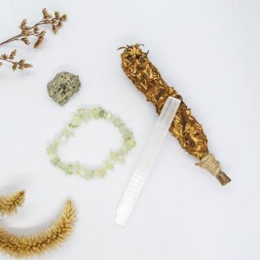 Imagem de Kit da Prosperidade Bastão de Defumação pulseira e pedras naturais - N
