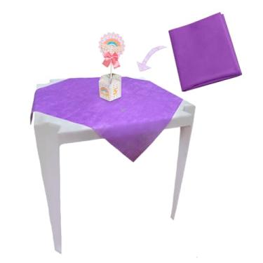 Imagem de Kit de Toalhas de Mesa TNT Quadradas, Roxo, 70x70cm, 50 Unidades, Cobre Mancha Decorativo para Festas e Eventos