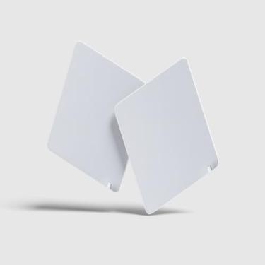 Imagem de Porta Copos Com Ilustração Personalizada 10.5x10.5cm Vaso Branco Parede Cinza