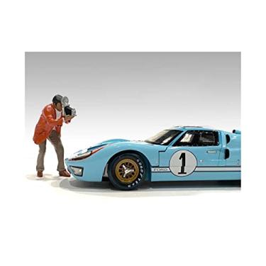 Imagem de Race Day 1" Figurine III for 1/18 Scale Models by American Diorama 76285