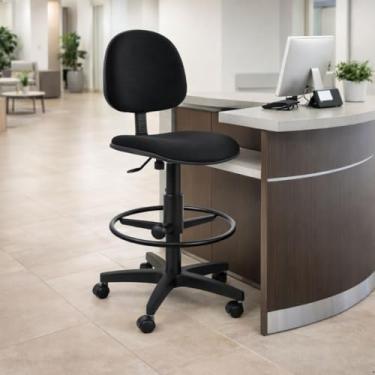 Imagem de Cadeira Caixa Executiva para Escritório Preto com Aro de Aço e Rodízios Nylon, Ergonômica e Reforçada– Home Gourmet