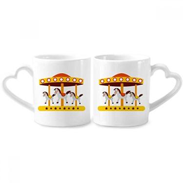 Imagem de Conjunto de canecas de porcelana para casal, ilustração de carrossel colorido, conjunto de canecas de cerâmica para amantes de coração