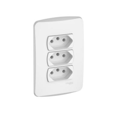 Imagem de Conjunto Tomada Tripla 10a Branca Miluz Schneider S3b60450