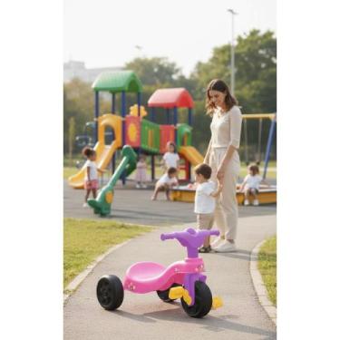 Imagem de Triciclo Giro 360 Rosa - Aventura Segura para Bebês - Congratulations 