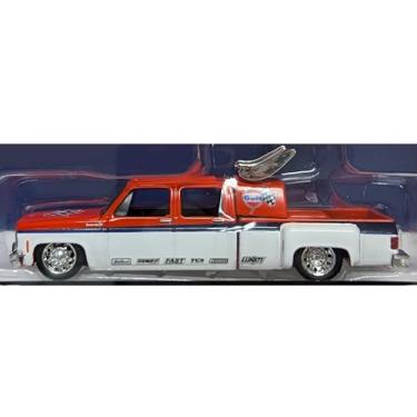 Imagem de 1973 Chey enne Super 30 Pickup Truck Orange and White with Blue Stripes Limited Edition to 9350 Pieces Worldwide 1/64 Diecast Model Car by M2 39000-MJS06
