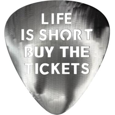 Imagem de Top Brass Arte de decoração de parede com palheta de guitarra de metal – Placa de citação de música inspiradora de 30 cm, "Life is Short, Buy the Tickets" - Acabamento prateado escovado com