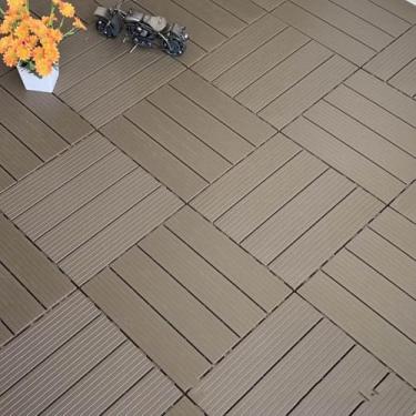 Imagem de Azulejos de Pátio WPC 30 x 30 cm Azulejos de Plástico Aparência de Madeira com Sistema de Clique, Água Filtrável Azulejo Premium Decks para Jardim Varanda Terraço Café 10 pçs