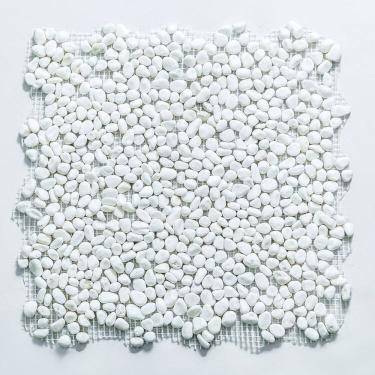 Imagem de Kit 1m² Pastilha de Pedras Naturais Seixos 30cm X 30cm Branco