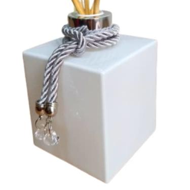 Imagem de Kit Lavabo Luxo Vidro Preto Degradê 4 Peças Conjunto Decorativo – Dispenser, Aromatizador, Porta Escova Pinceis e Bandeja – Prata, Dourado ou Rosê Gold (Preto Degradê com Prata) (Preto com Rosê Gold)