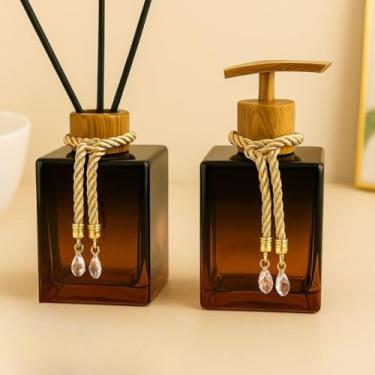 Imagem de Kit Difusor e Saboneteira de Vidro 250ml com Varetas e Cordões Decorativos – Aromatizador Luxo Transparente para Banheiro, Lavabo e Presente Elegante (Marrom Degrade C/Amadeirado)