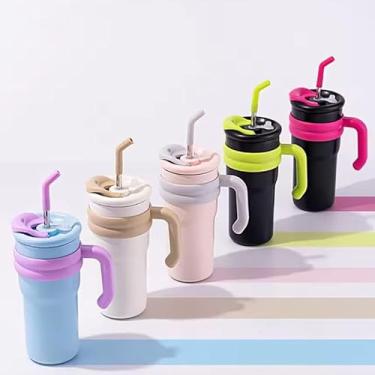 Imagem de Copo Térmico 800ml com Canudo Inox e Alça Ergonômica – Conserva Bebidas Quentes e Frias, Tampa Vedada, Antivazamento, Ideal para Viagens, Academia e Escritório. (Branco c/Vermelho)