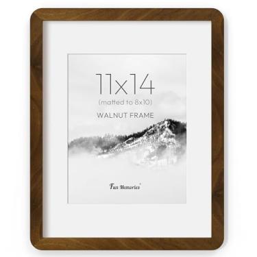 Imagem de Porta-retrato de 28 x 35 cm com tapete para fotos de 20 x 25 cm, moldura de madeira maciça de nogueira com vidro temperado, 28 x 35 cm, moldura de madeira natural para exibição de parede