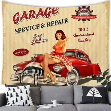 Imagem de Serviço de garagem vintage de tapeçaria com carro retrô e mulher 100x1