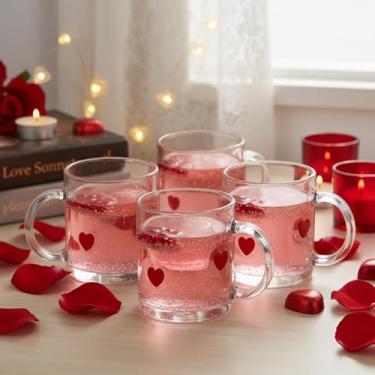 Imagem de SiliFine Pacote com 4 copos de vidro com ícone do Dia dos Namorados 400 ml canecas de coração com alça transparente copos duplos à moda antiga soprados à mão para coquetéis para mulheres, presente de