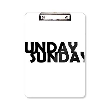 Imagem de Placa de apoio para prancheta de domingo com personagens elegantes A4