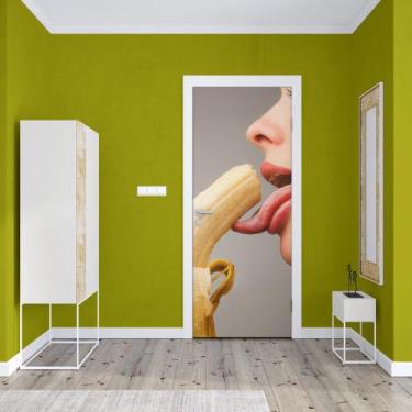 Imagem de Adesivo de Porta Mulher Lambendo Banana - Império da Impressão, M - 80