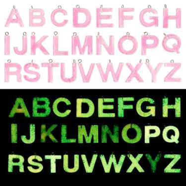 Imagem de FASHEWELRY 26 pingentes de letras com laço banhado a platina, pingentes de resina luminosa que brilham no escuro, pingentes do alfabeto A-Z, pingentes iniciais para pulseira, colar, brincos,