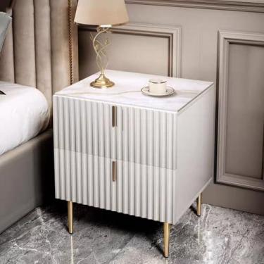 Imagem de Mesa de cabeceira com 2 gavetas, pernas de metal dourado e alça de metal, trilho de guia silencioso, 55 cm de altura, mesa lateral com armazenamento para quarto (branca)