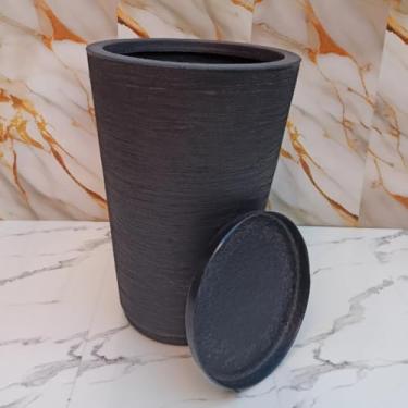 Imagem de Vaso para Planta em Polietileno Coluna redonda Cone M para decoração interna e externa(Preto c/prato)