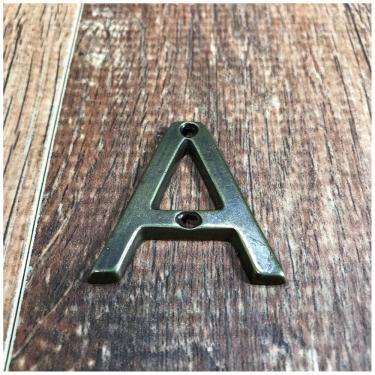 Imagem de Letra A Residencial Pequena Envelhecida Para Apartamento