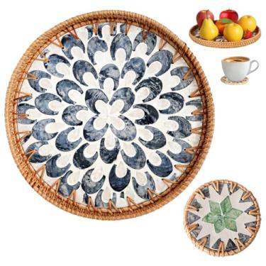 Imagem de Bandeja de servir de vime com porta-copos de concha, bandeja redonda de vime com incrustação de pérolas, bandeja decorativa para pão, frutas, destaque de mesa de centro