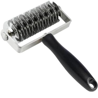 Imagem de EVEDMOT Cortador de massa de treliça, cortador de rolo de aço inoxidável para massa de torta de massa, massa de pão, pastelaria com cabo de plástico, ferramenta de pastelaria que economiza tempo