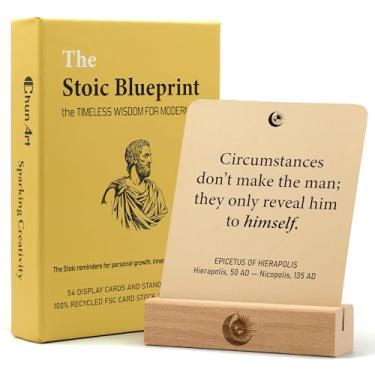 Imagem de The Stoic Blueprint - 54 cartões motivacionais estoicos diários com suporte de exibição e instruções de diário - Presente de crescimento pessoal e atenção plena para homens e mulheres - Citações