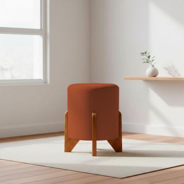 Imagem de Puff Decorativo Eloah Redondo Assento Extra para Sala Quarto Suede  Pufe com Pés de Madeira 