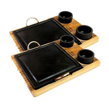 Imagem de Kit 2 Grelhas 144X2INDSJ para Churrasco em Pedra Sabao Antiaderente com 4 Molheiras e Suporte g 25x25cm Industria Sao