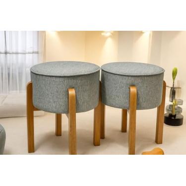 Imagem de Kit 2 Puff Redondo Luna em Linho Cinza Pés de Madeira Luxo - Lar Estilo