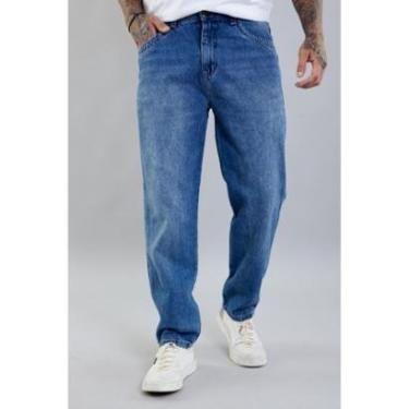 Imagem de Calça Jeans Masculina Perna Reta com Lavagem Média-Masculino
