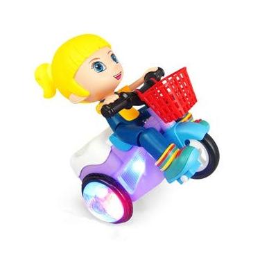 Imagem de boneca triciclo gi com luz sons e movimentos toca musica estimula a criatividade faz acrobacias presente dia das crianças bebe e criança pequena