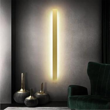 Imagem de GZZBMY LED apliques de parede modernos minimalistas longas candeeiros de parede metal acrílico interior iluminação para quarto cabeceira sala de estar escadas corredor (luz neutra dourada, 100 cm)