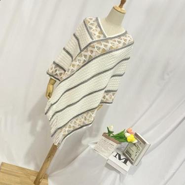Imagem de Poncho de Lã Tricot com Franjas Inverno Quentinho Elegante Cor:BegeTam