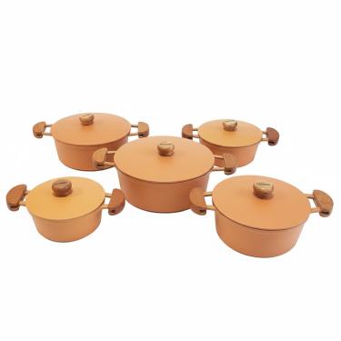 Imagem de Jogo 5 Peças Panelas De Aluminio Fundido Tampa Pesada Terracota