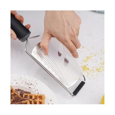 Imagem de Ralador de Queijo com Cabo Macio TPR Parmesão Aço Inoxidável Afiado Micro para Limão Gengibre Alho Chocolate Nozes Lavavajillas Capa Protetora e Armaz