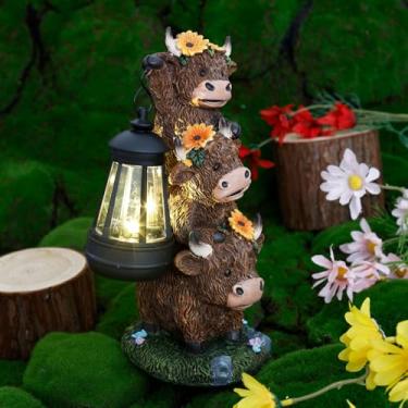 Imagem de DJAPWPX Estátua de jardim de vaca de resina sintética com lanterna solar, estátua decorativa de vaca ao ar livre, ornamento de gramado divertido para quintal jardim pátio caminho (B)