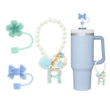 Imagem de Acessórios de berloque de letras para Stanley Cup 30 e 1,134 g com alça, decoração de joias inclui 3 peças de pingentes fofos de letra inicial para Stanley Tumbler com 2 peças de topo de palha de