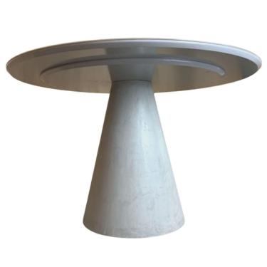 Imagem de Mesa Cone 120cm Cimento Queimado e Vidro 4mm Cinza Claro