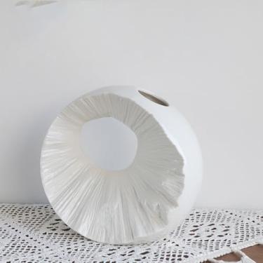 Imagem de Vasos decorativos de cerâmica branca, estilos variados para decoração de casa e escritório (textura solar - textura circular)