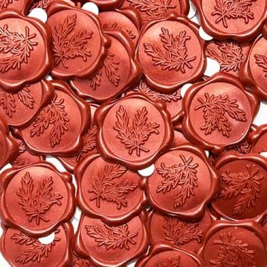Imagem de Adesivos de selo de cera de alecrim adesivos de selo de cera autoadesivos 50 peças de selos de envelope de convite de casamento vinho vermelho para festa cartão de felicitações embrulho de presente
