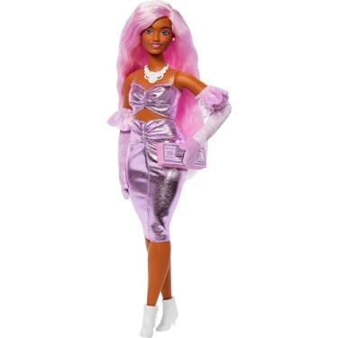 Imagem de Barbie Fashionista Boneca Deluxe Cabelo Rosa e Vestido Brilhante para crianças a partir de 4 anos