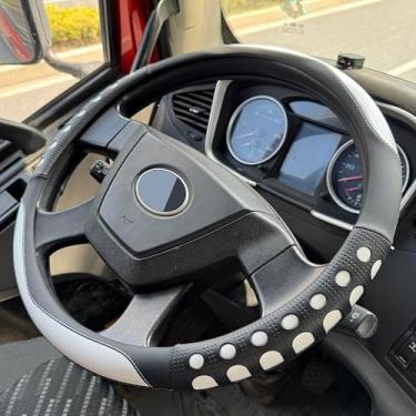 Imagem de PINCTROT Capa de volante tamanho GG 44.5-45.7 cm Race Grip para semi-caminhão, serve para trailer, caminhoneiro Big Rig Trucker, 18 rodas e carros clássicos, design perfurado de silicone