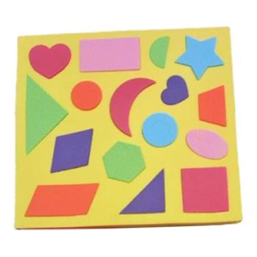 Imagem de simhoa Tapete de espuma com formas geométricas em formato de quebra-cabeça para atividades educativas na área de recreação infantil.