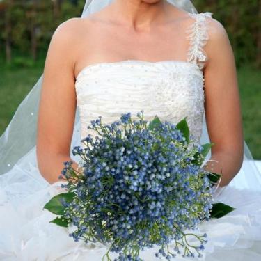 Imagem de Pacote 6 Hastes Flores Artificiais de Qualidade: Buquê de Noiva Elegan