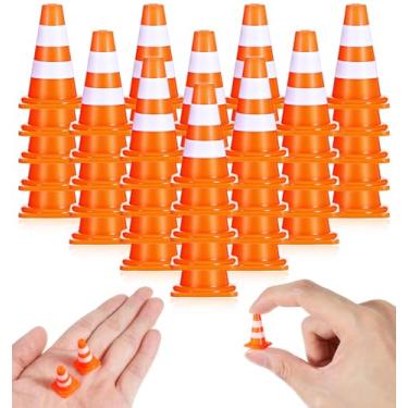 Imagem de 50 peças mini cones de construção, pequenos cones de tráfego de plástico de 2,5 cm, mini cone laranja para mesa de areia, micro paisagem, engenharia, treinamento, festa, aviso de barreira