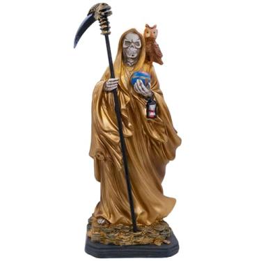 Imagem de Estátua de Santa Muerte de 30 cm | Nossa Senhora de uma Morte Santa | Roupão dourado, vermelho ou marrom | Estátua de esqueleto segurando um globo e foice com uma coruja marrom no ombro | Decoração de